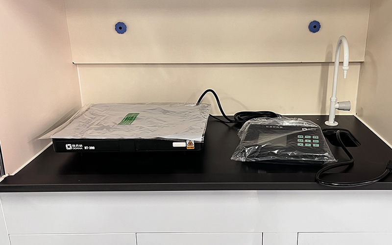 實(shí)驗(yàn)電熱板